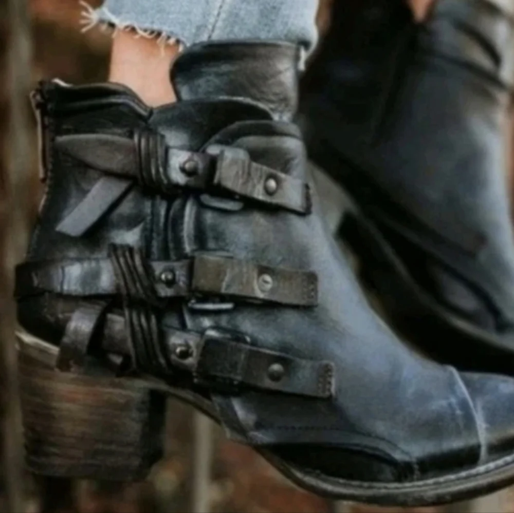 Freebird Circe Buckle Detail Leather Heeled Booties in Black/Brown, Size 7 - Picture 1 of 14